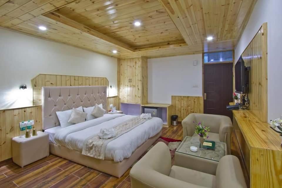 Himalayan Hill Queen Resort, Manali M98160-43400 Buitenkant foto