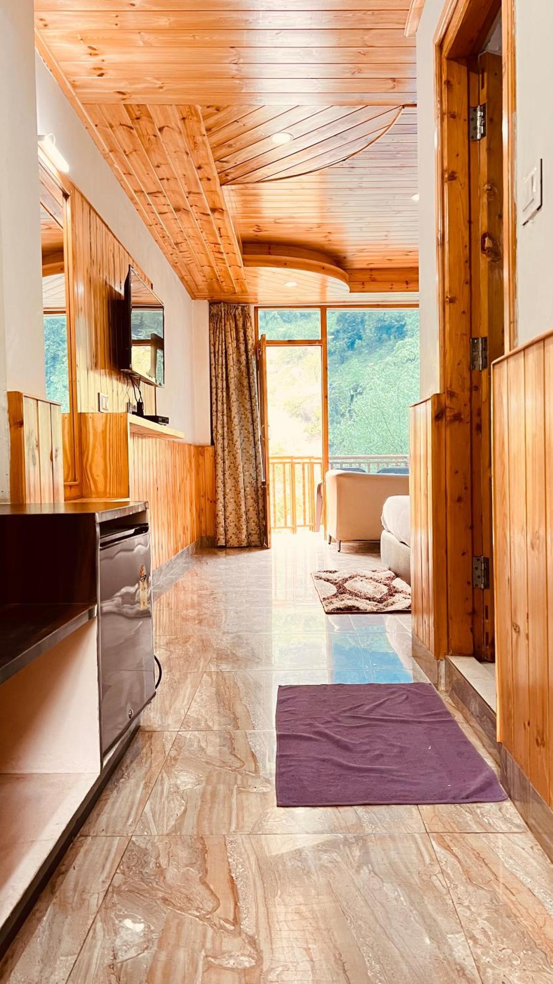 Himalayan Hill Queen Resort, Manali M98160-43400 Buitenkant foto