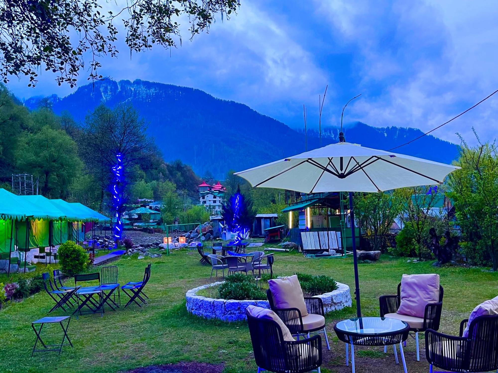 Himalayan Hill Queen Resort, Manali M98160-43400 Buitenkant foto