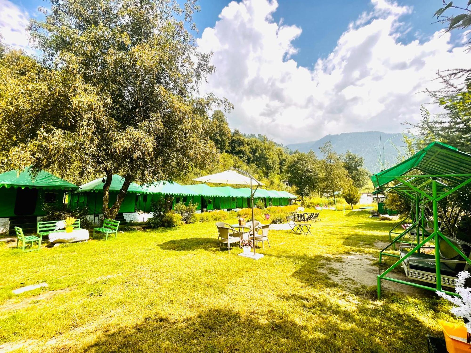 Himalayan Hill Queen Resort, Manali M98160-43400 Buitenkant foto